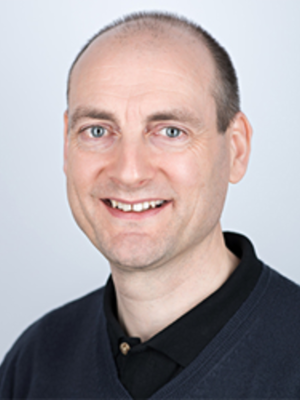 Dr Ian Hosking